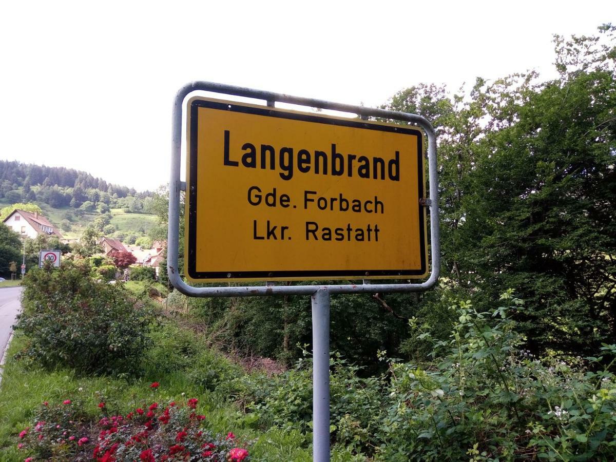 Ferienwohnung Kirchblick Langenbrand Exteriör bild